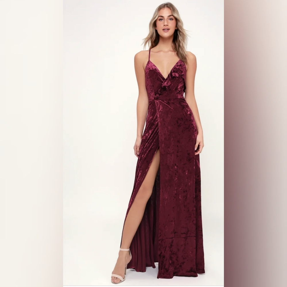 Lulu's Be Together  Burgundy Velvet Maxi Dress NWT